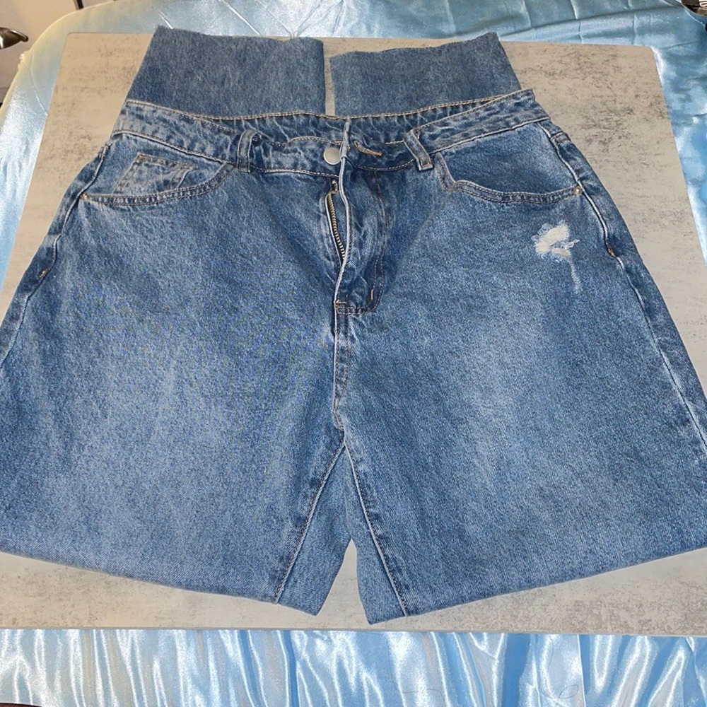 NWOT Shein Curvy High Waist Ripped Mom Jeans - Picture 11 of 13